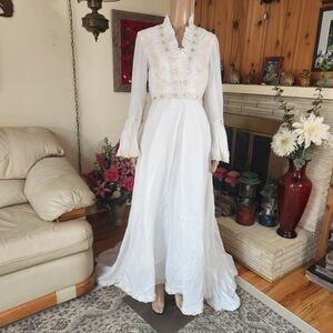VTG 70s Victorian Boho Wedding Dress & Matching Veil Set Cottagecore